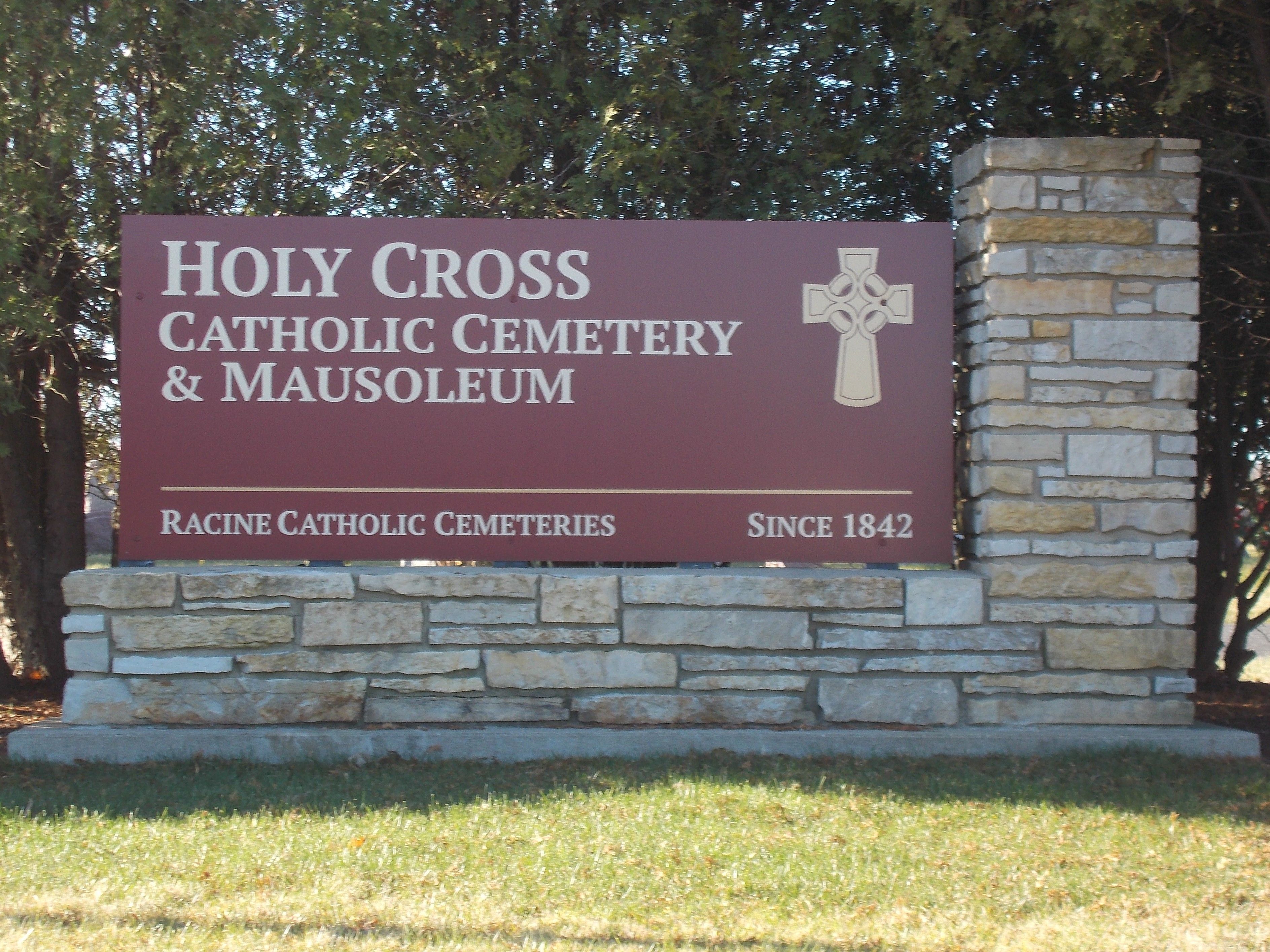 Holy Cross Catholic Cemetery